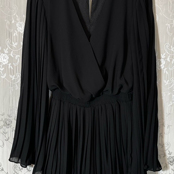 Anthropologie Endless Rose Black Long Sleeve Romper - Picture 3 of 9